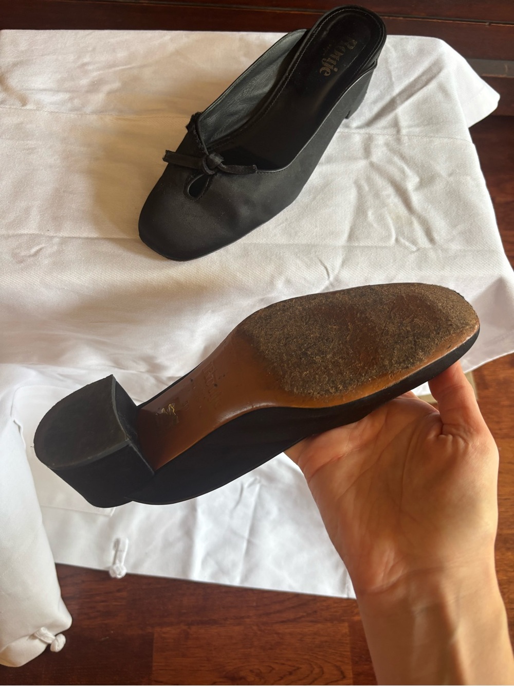 Women's Rouje Black Block Heel Mules with Bow Accent - Picture 3 of 3